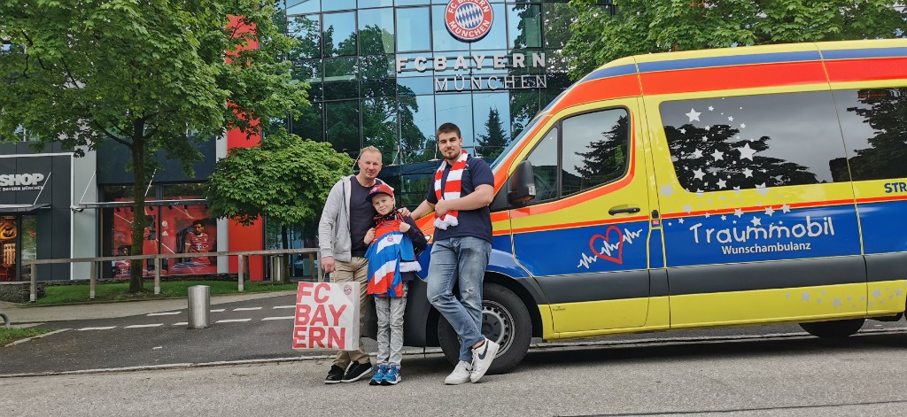 Herzenswunsch-Besuch beim FC Bayern München